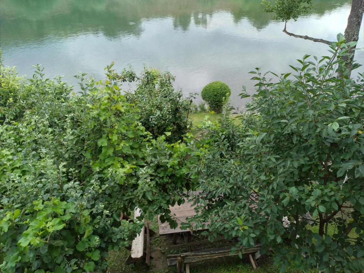 Prenociste Na Drini Foca Bed & Breakfast Ngoại thất bức ảnh