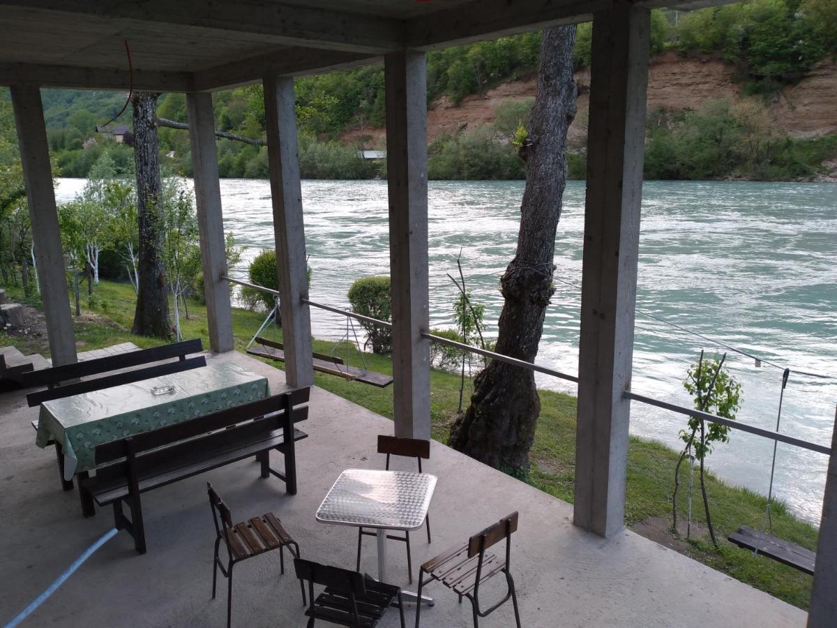 Prenociste Na Drini Foca Bed & Breakfast Ngoại thất bức ảnh